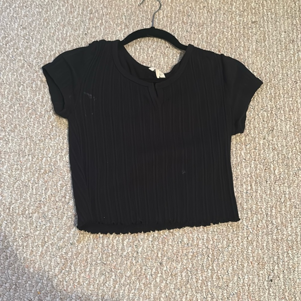 Large black cropped top - Aeropostale